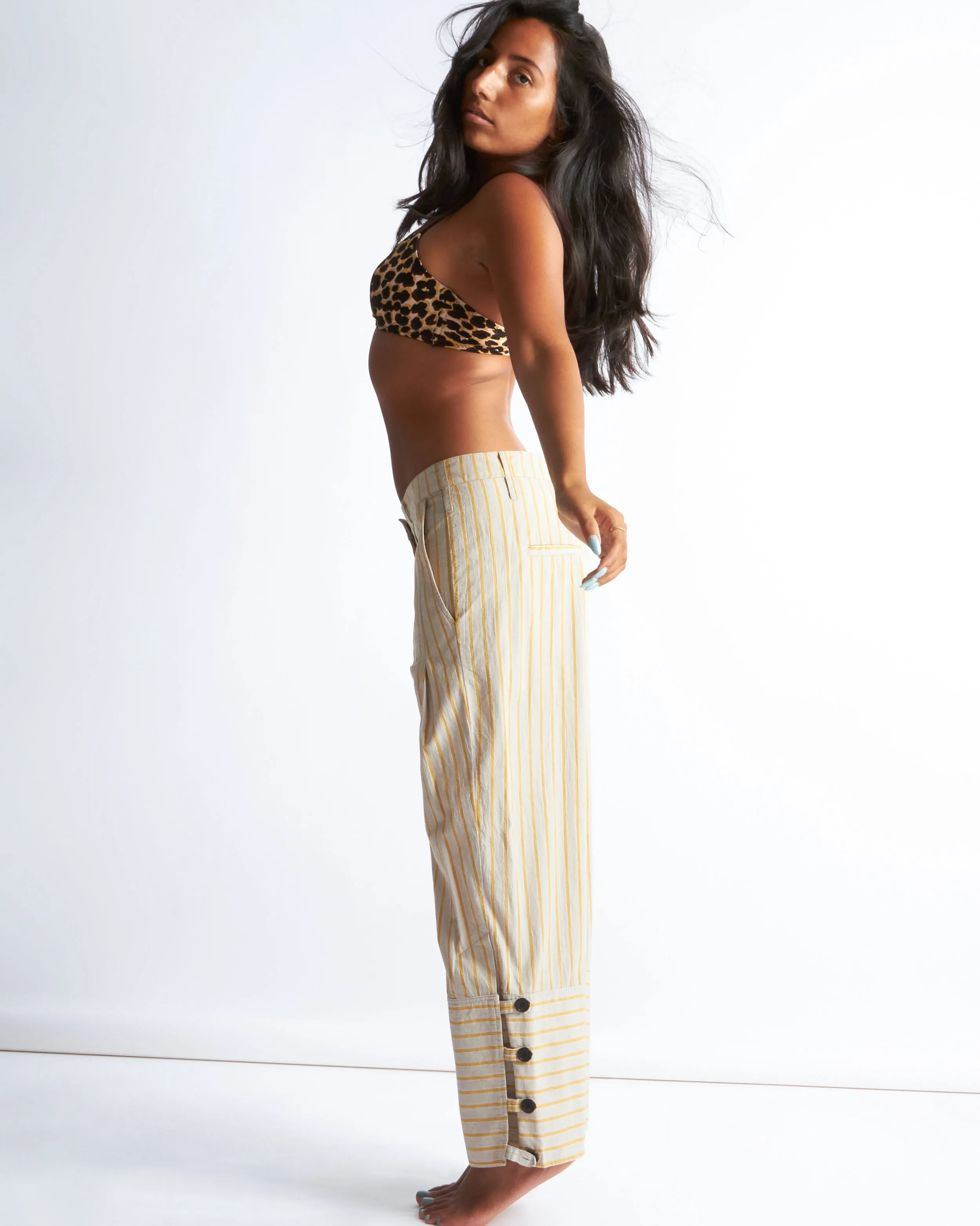 anishka pant