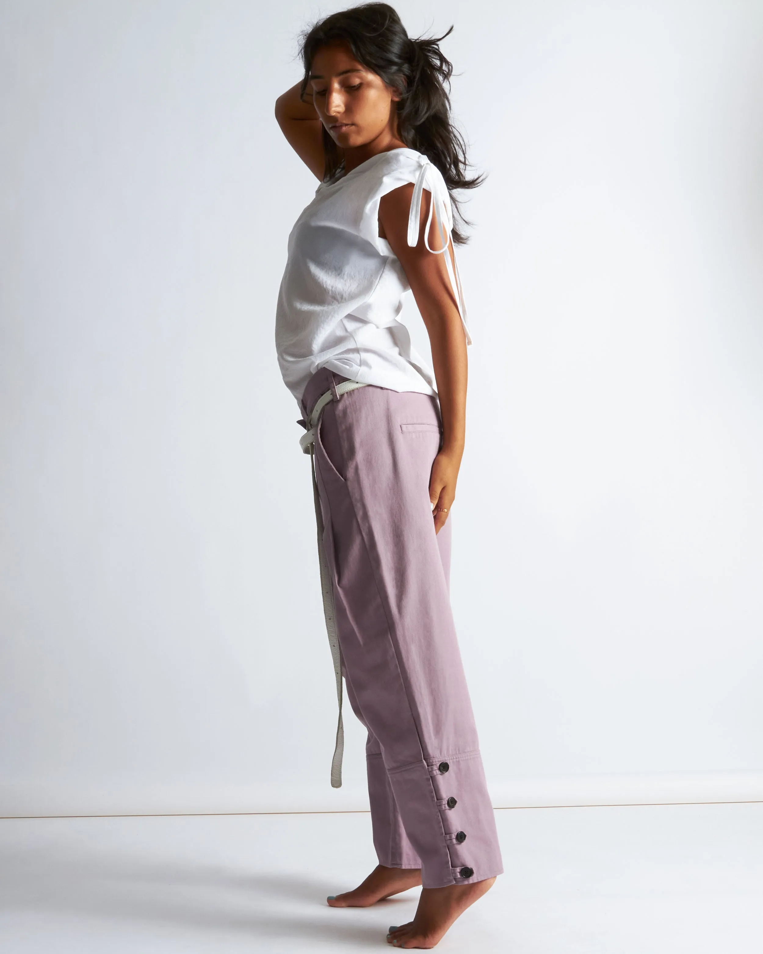 anishka pant