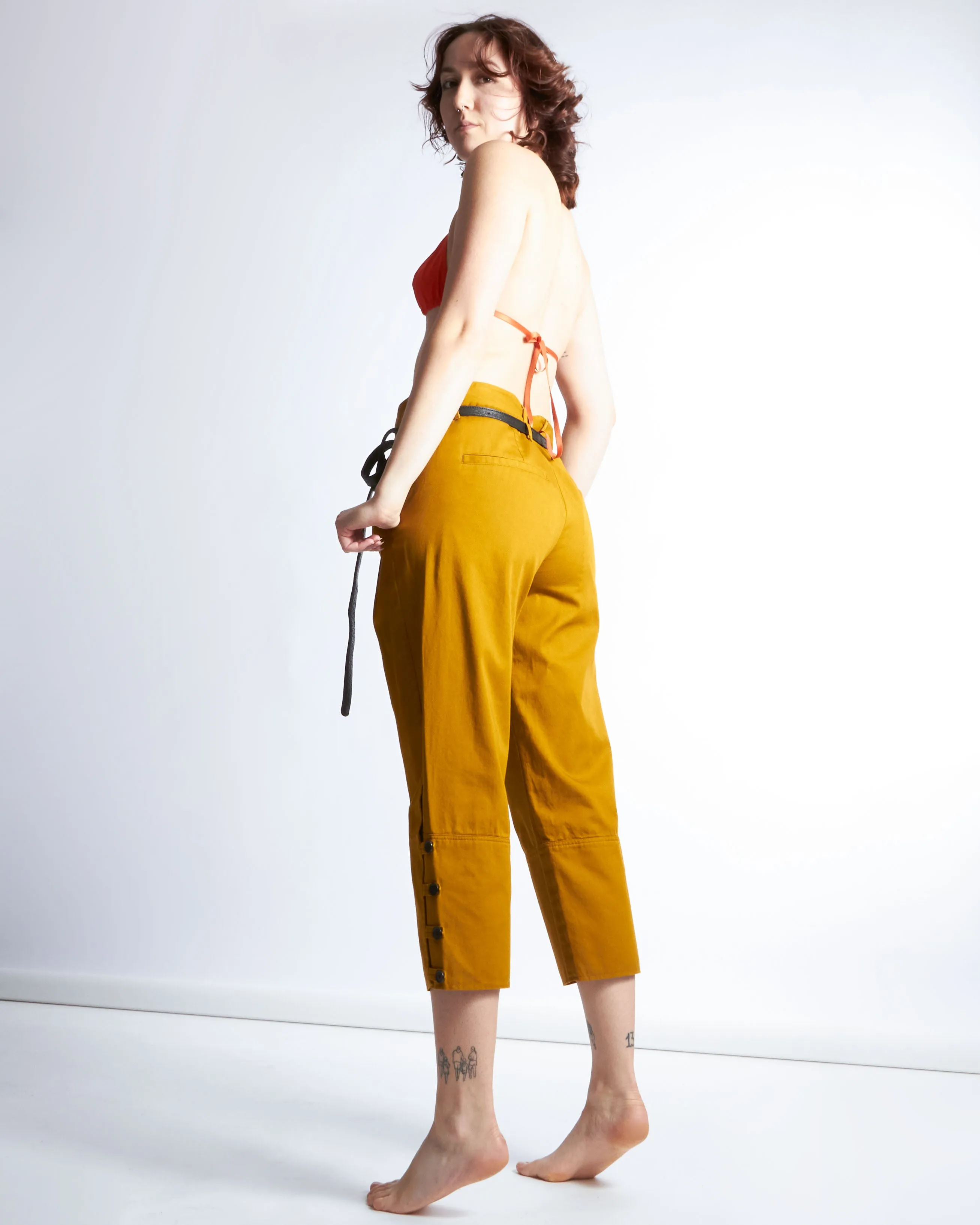 anishka pant