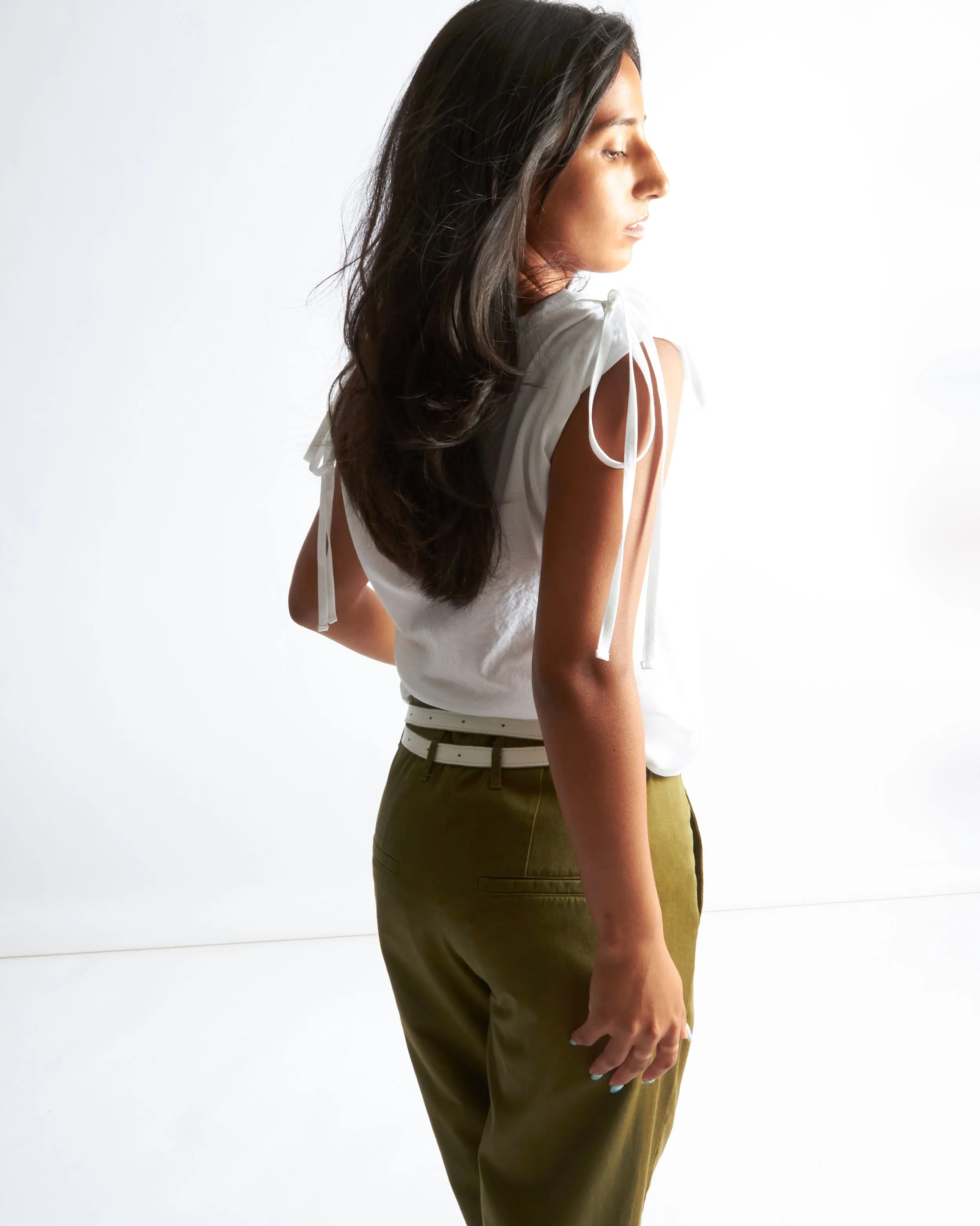 anishka pant