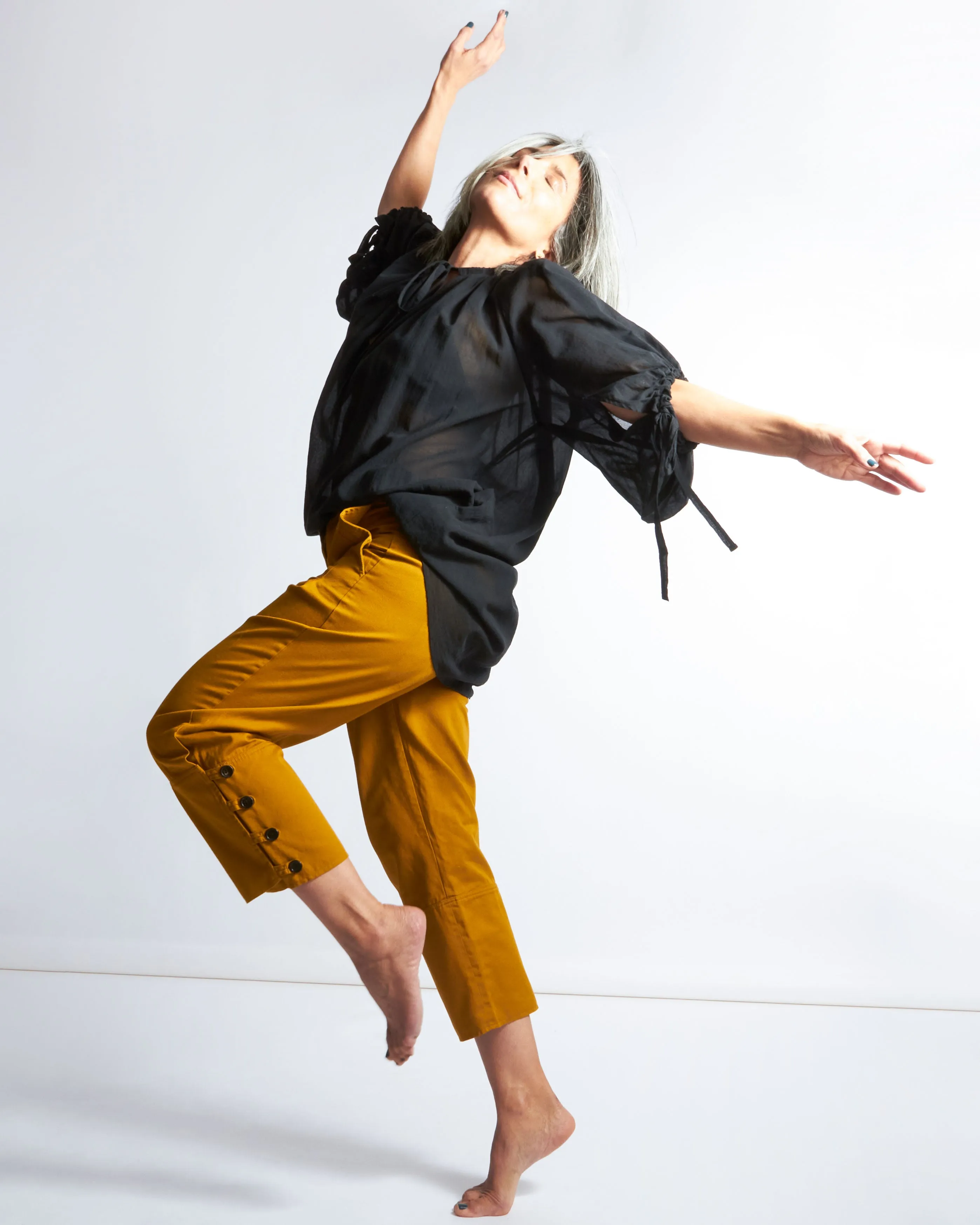 anishka pant