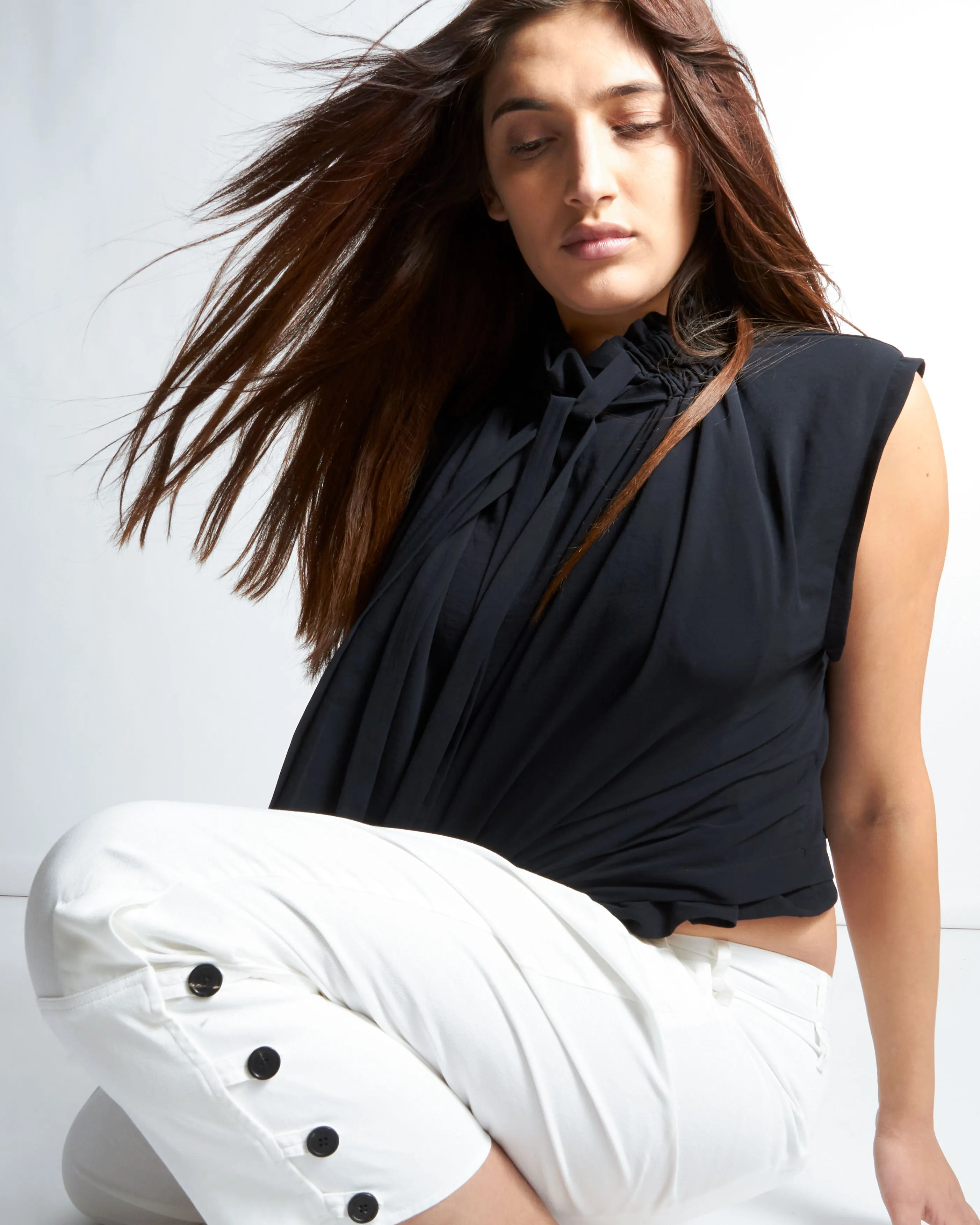 anishka pant