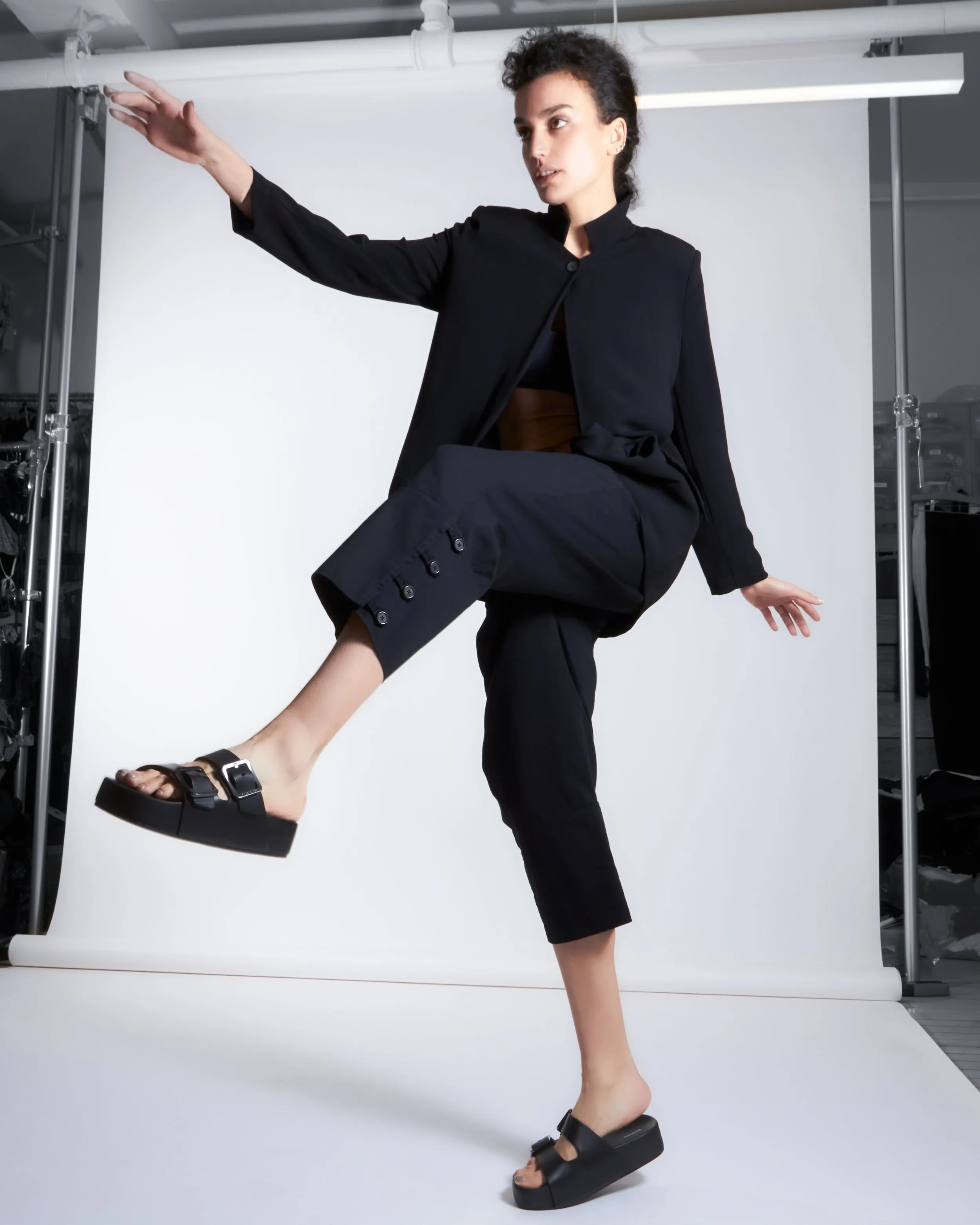anishka pant