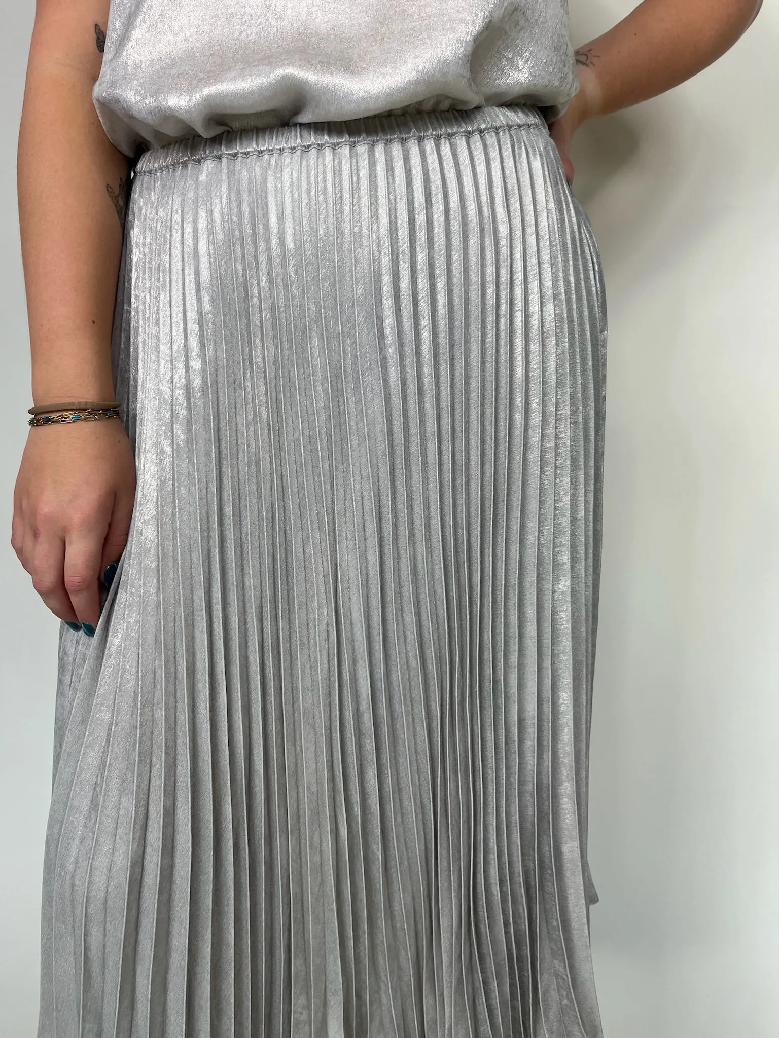 Bella Dahl Hand Pleated Midi Skirt