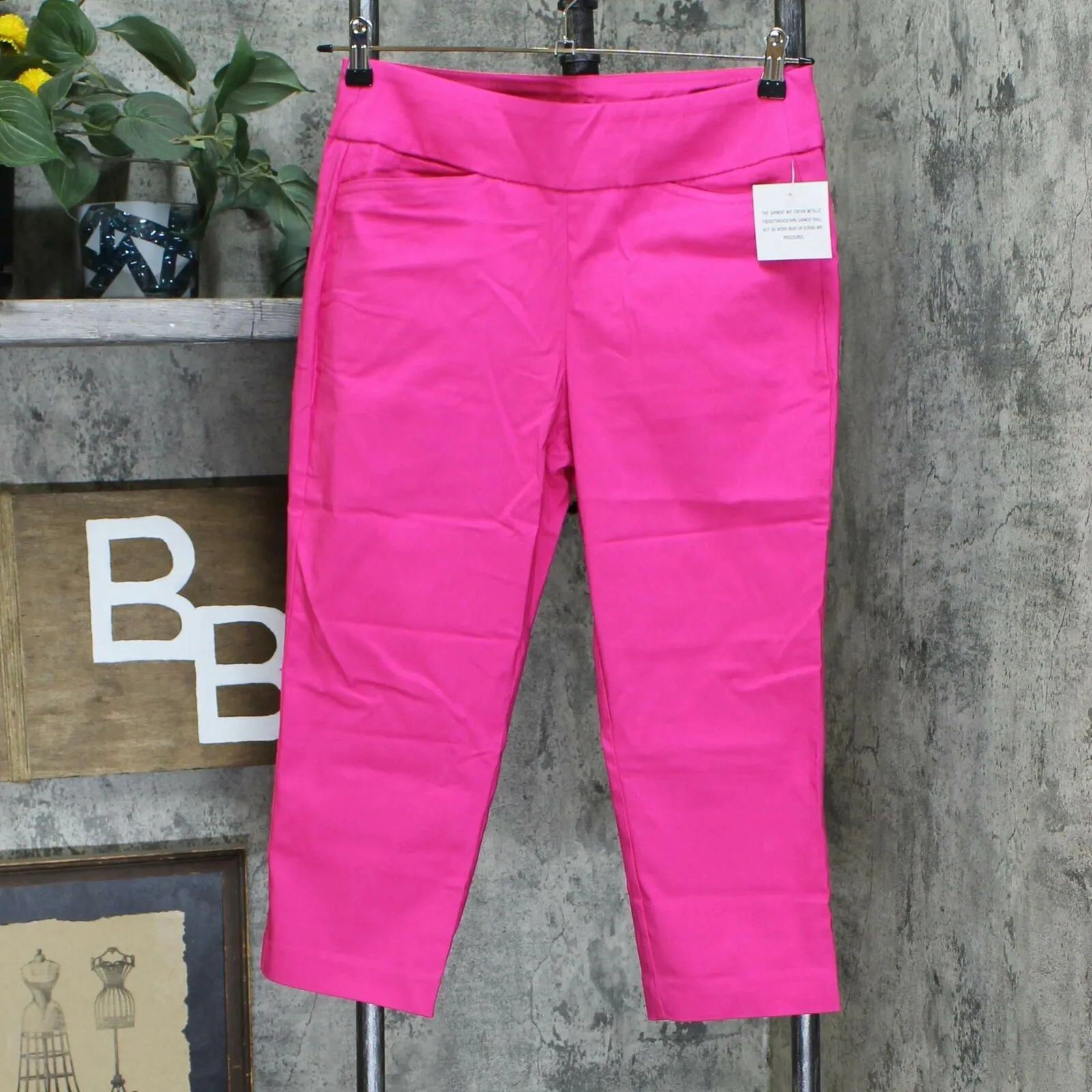 Belle by Kim Gravel Women's Citi Twill Pull On Capri Pants
