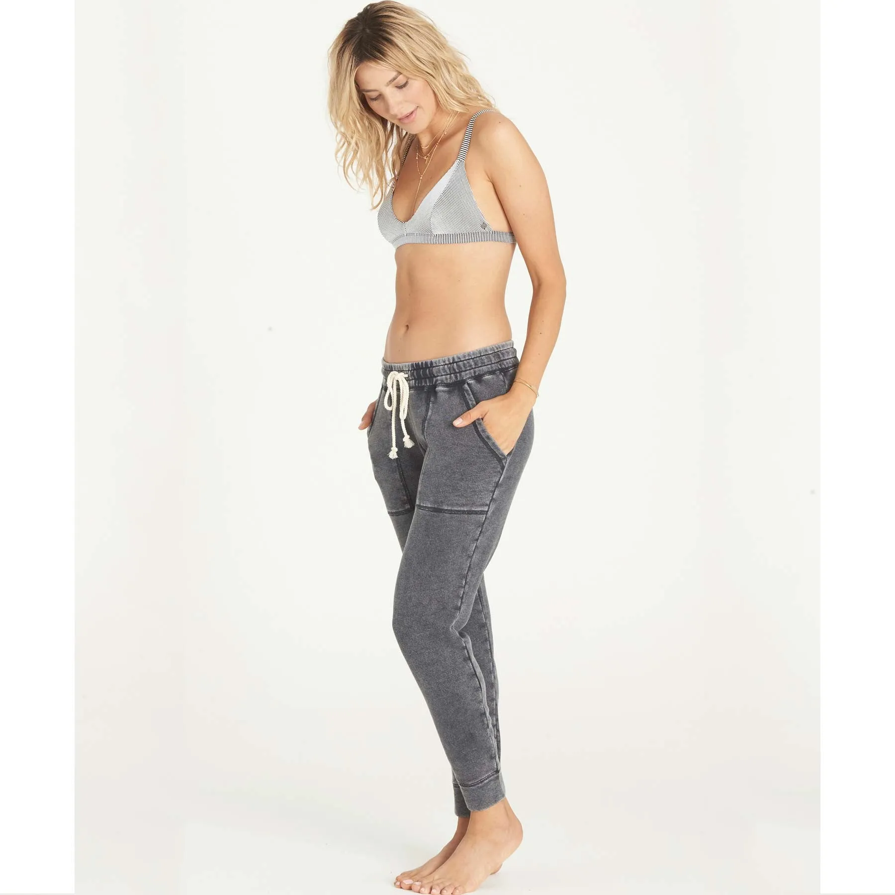 Billabong Women's Turn Away Sweatpant | Off Black