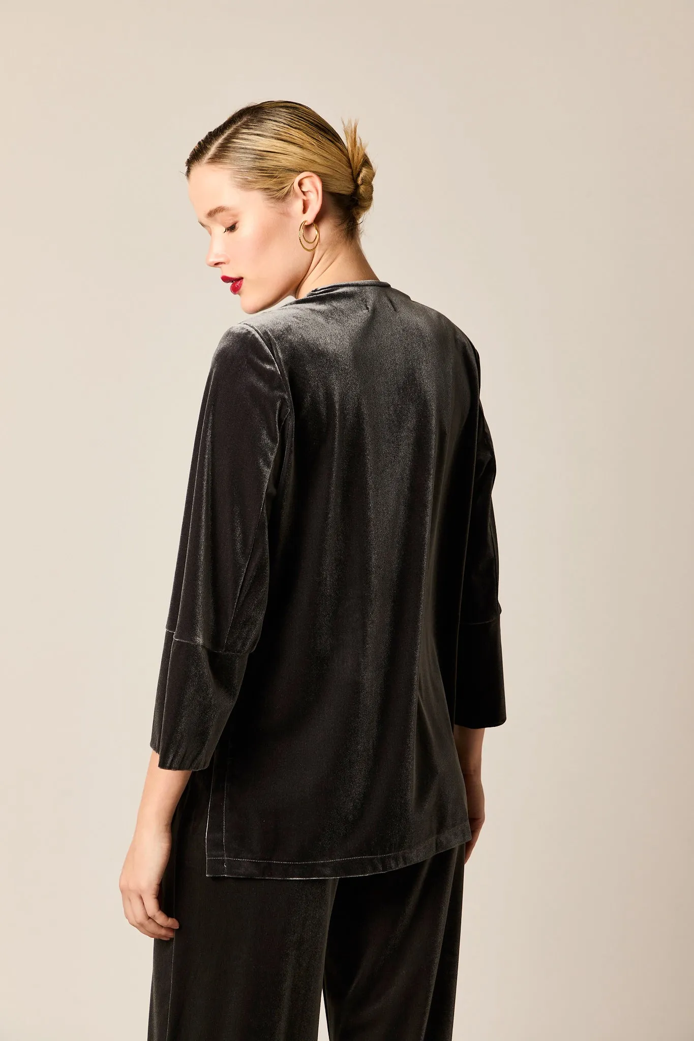 Blazer botones joya terciopelo gris