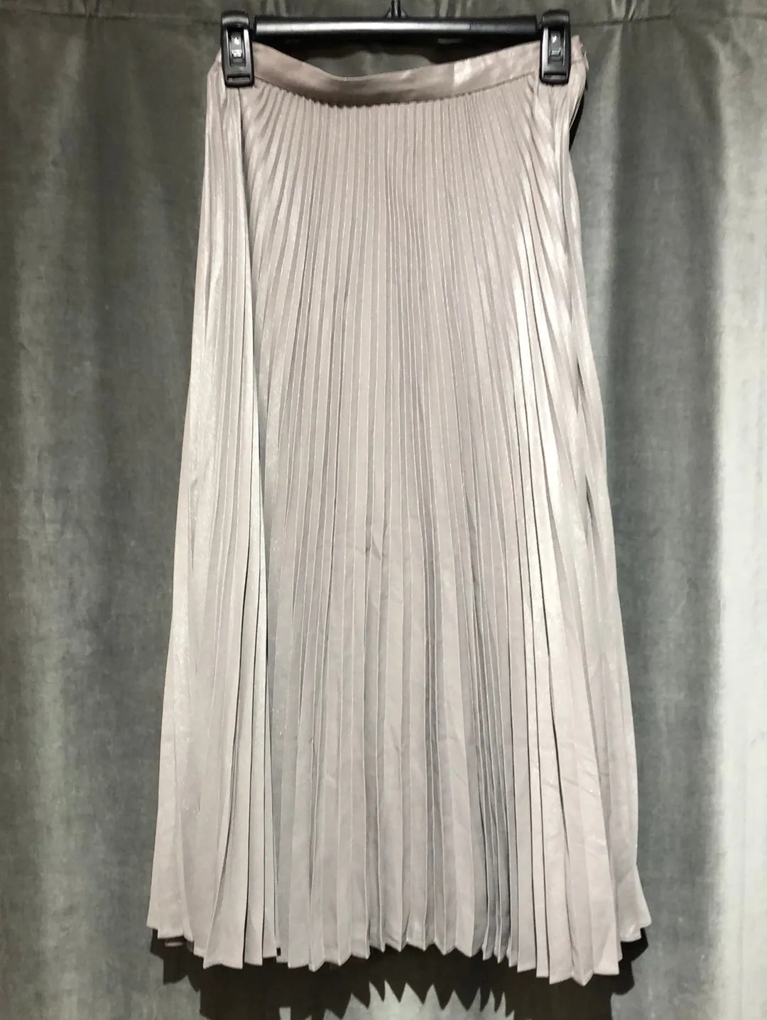 Club Monaco Silver Metallic Pleated Midi Skirt