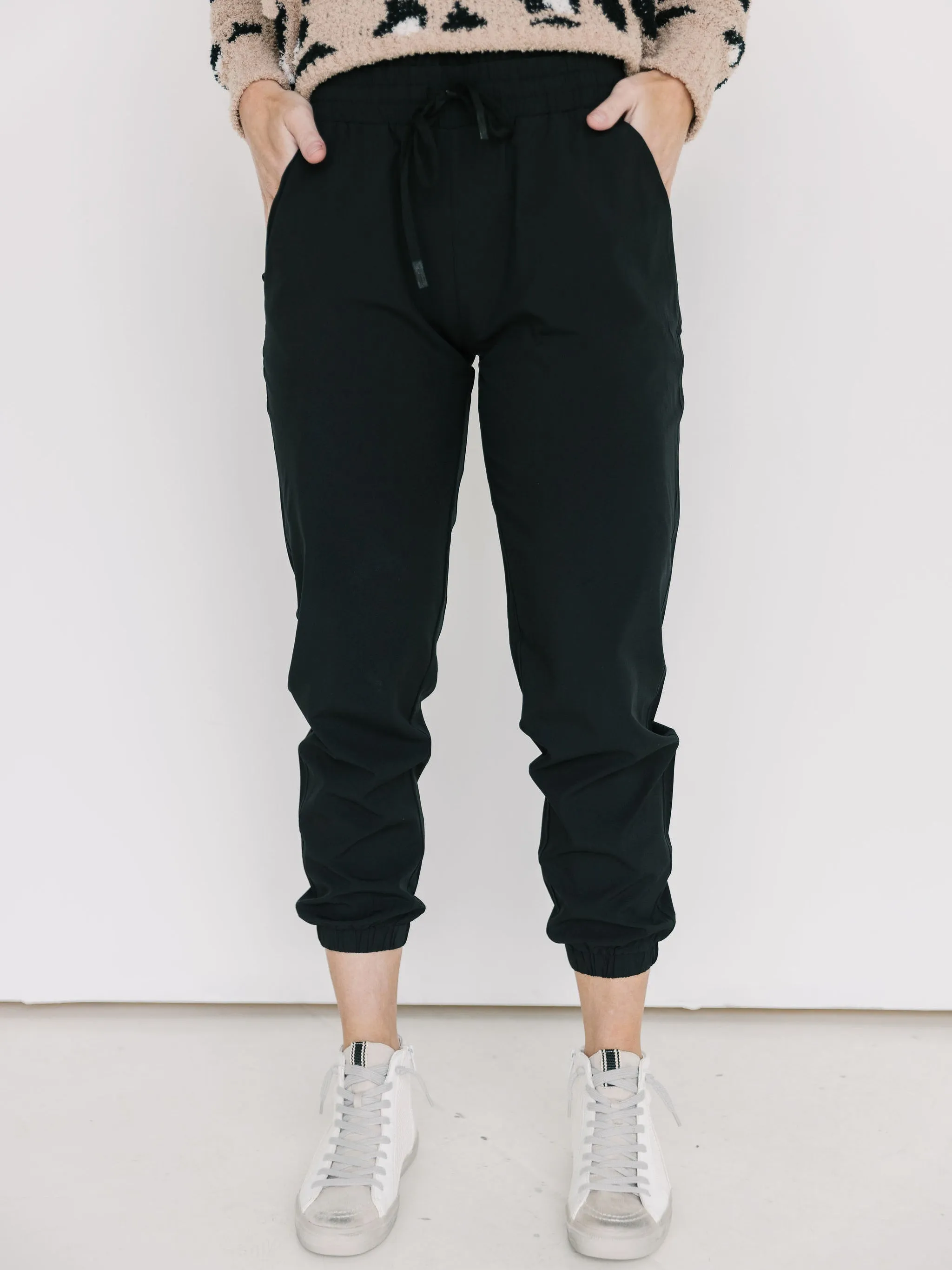 Cuffed Essential Highwaisted Joggers
