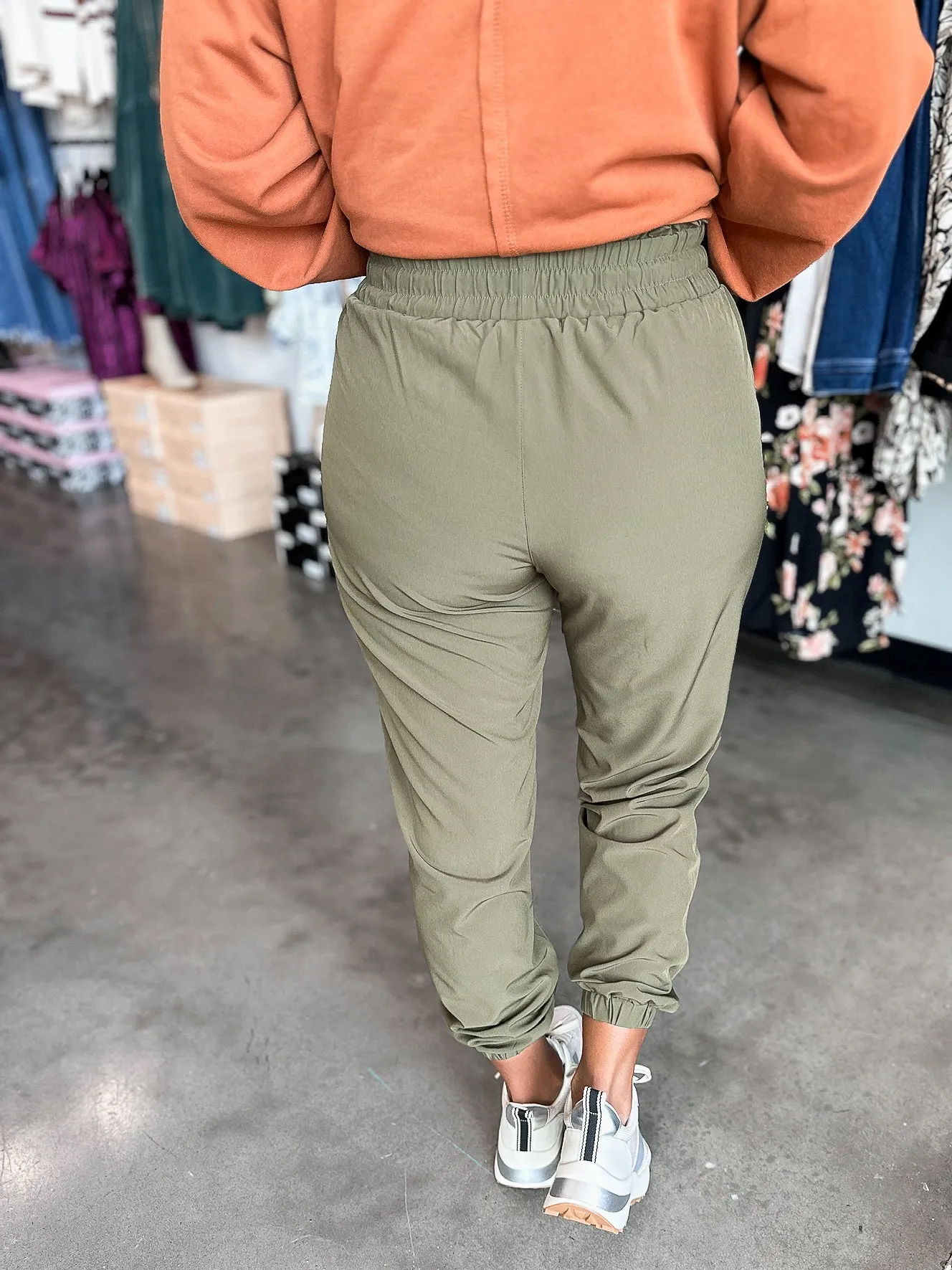 Cuffed Essential Highwaisted Joggers