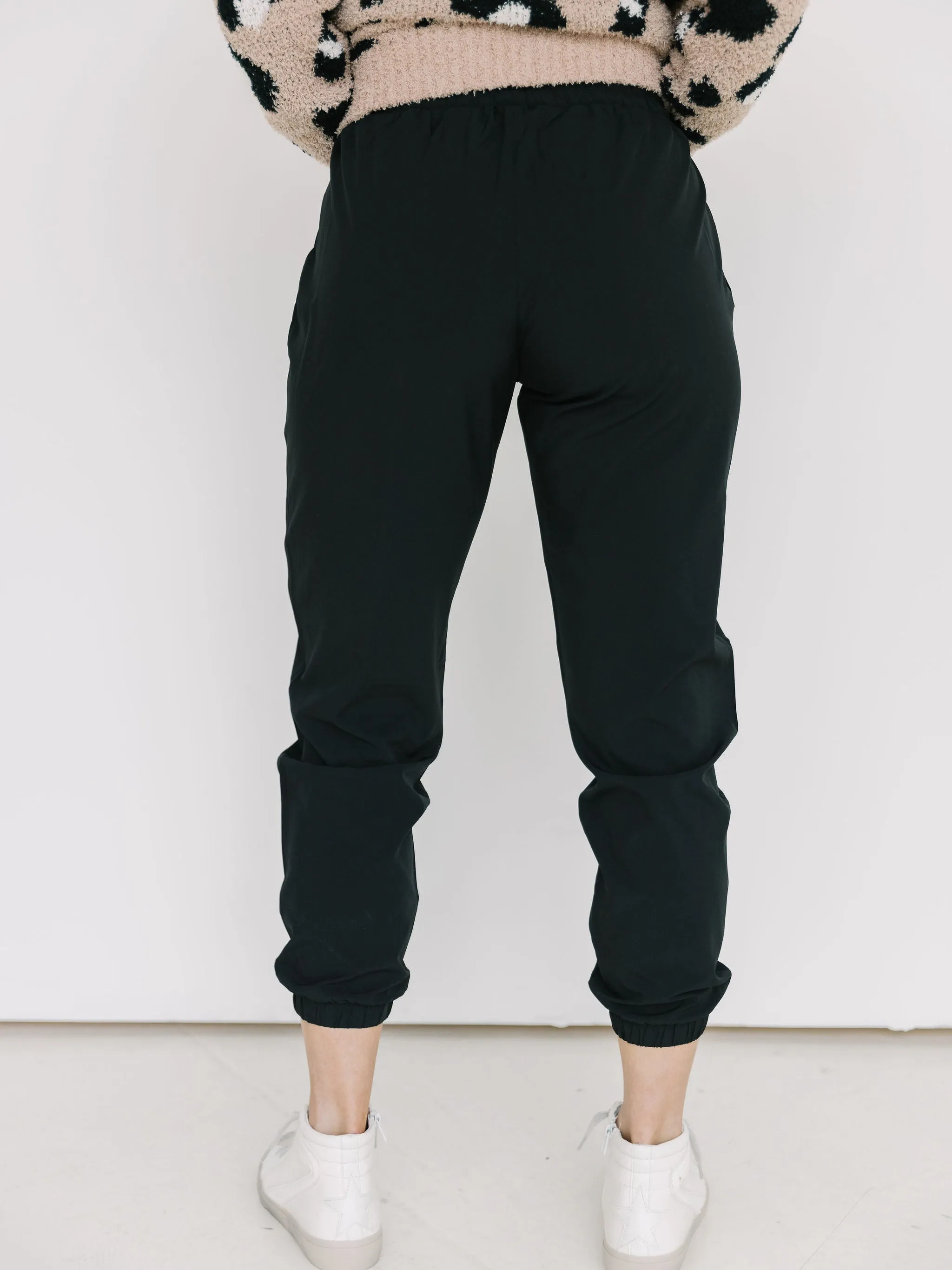 Cuffed Essential Highwaisted Joggers