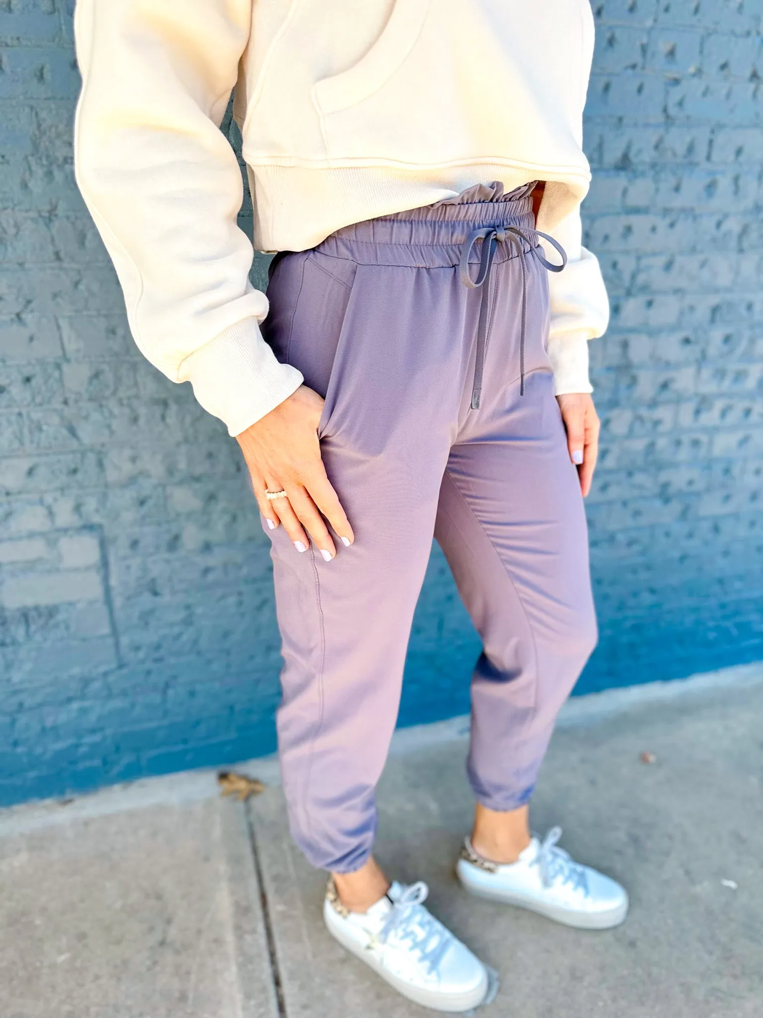 Cuffed Essential Highwaisted Joggers