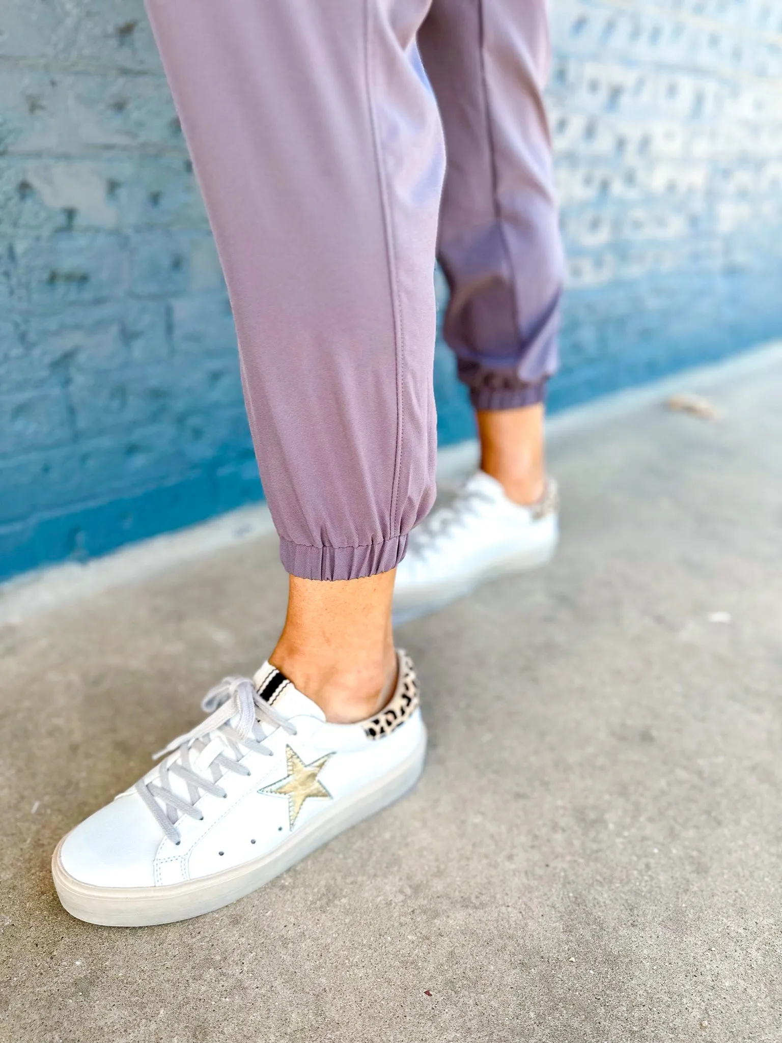 Cuffed Essential Highwaisted Joggers