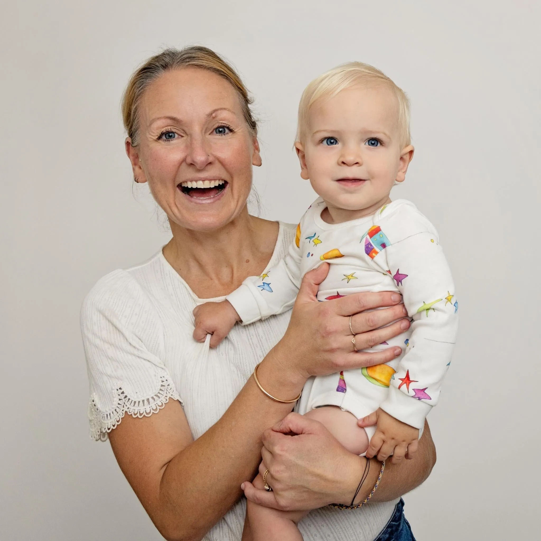 Flying Edna x From Babies with Love - Galaxy organic baby gift set