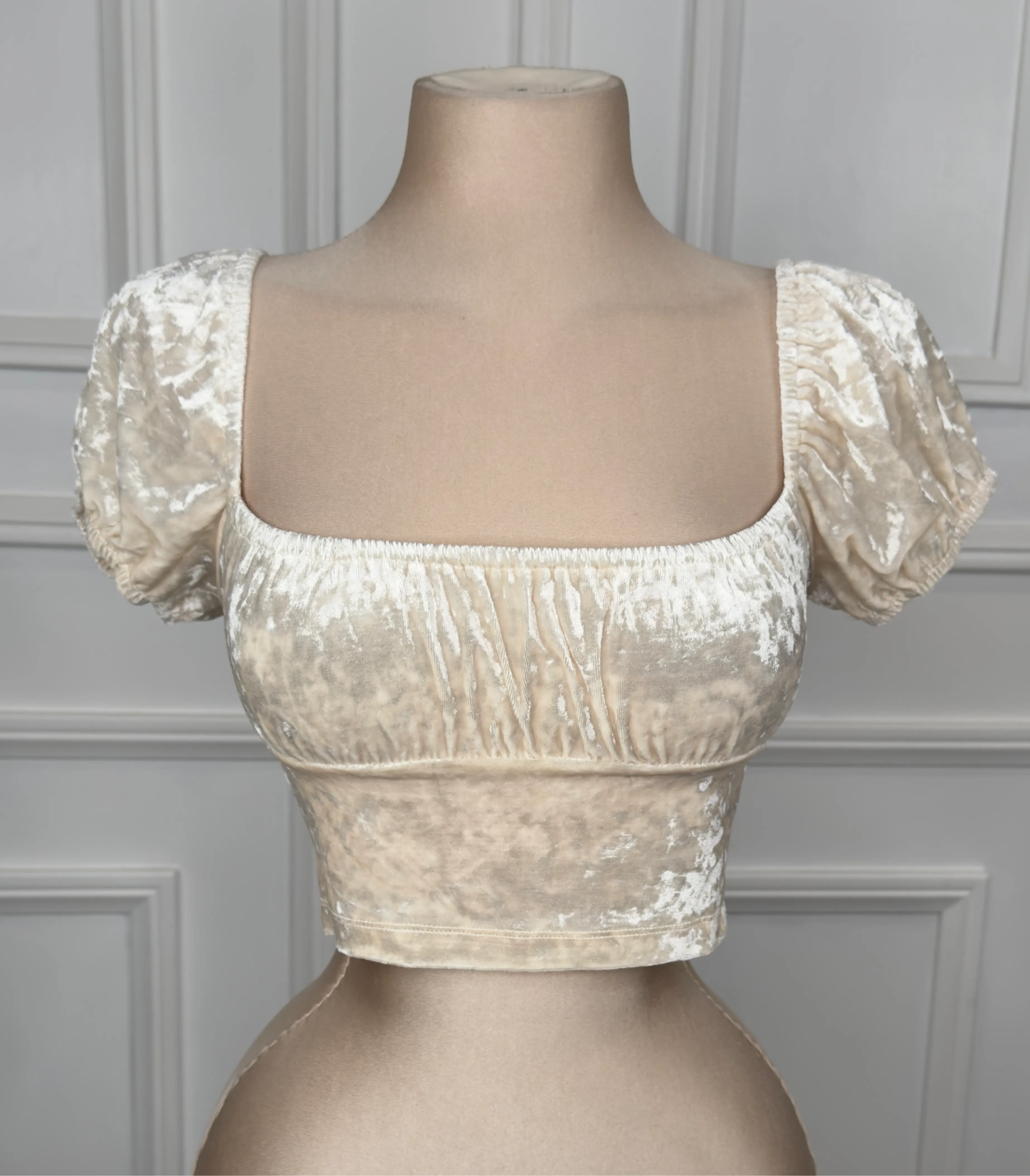 GIGI CREAM TOP