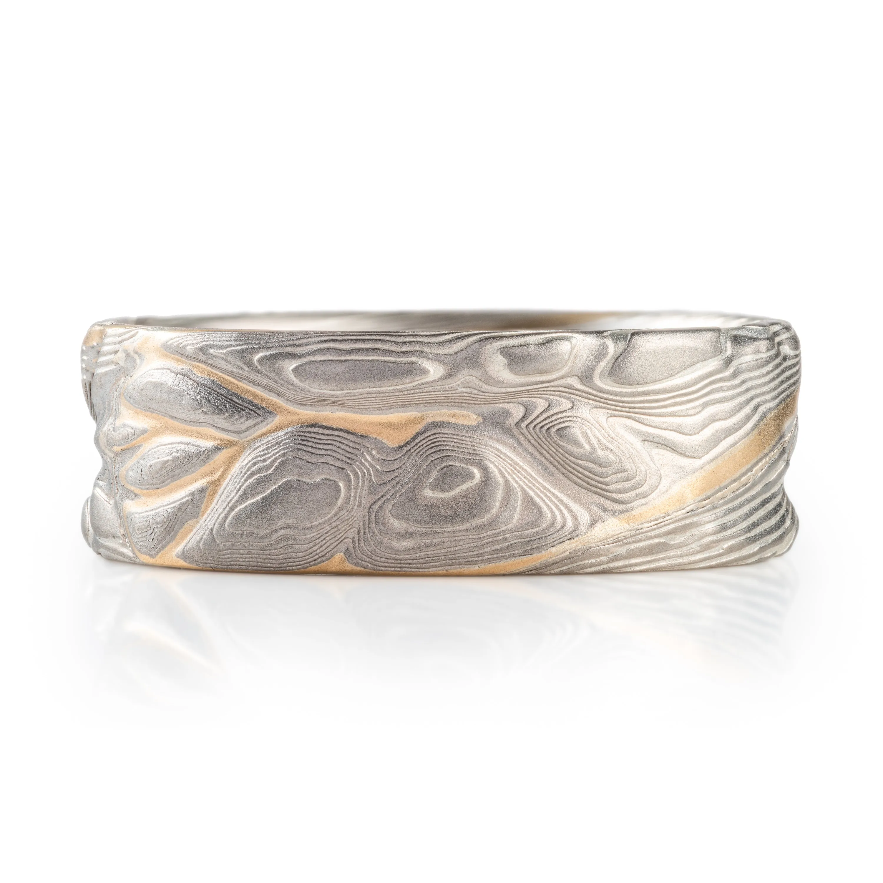 Gold Stratum Guri Bori Twist Ring in Ash Palette