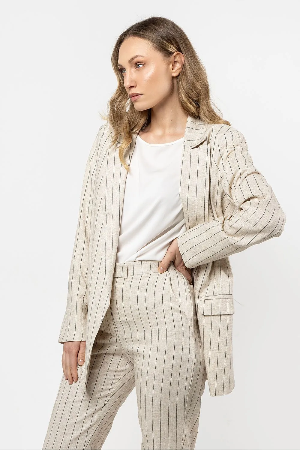 Jacket awama