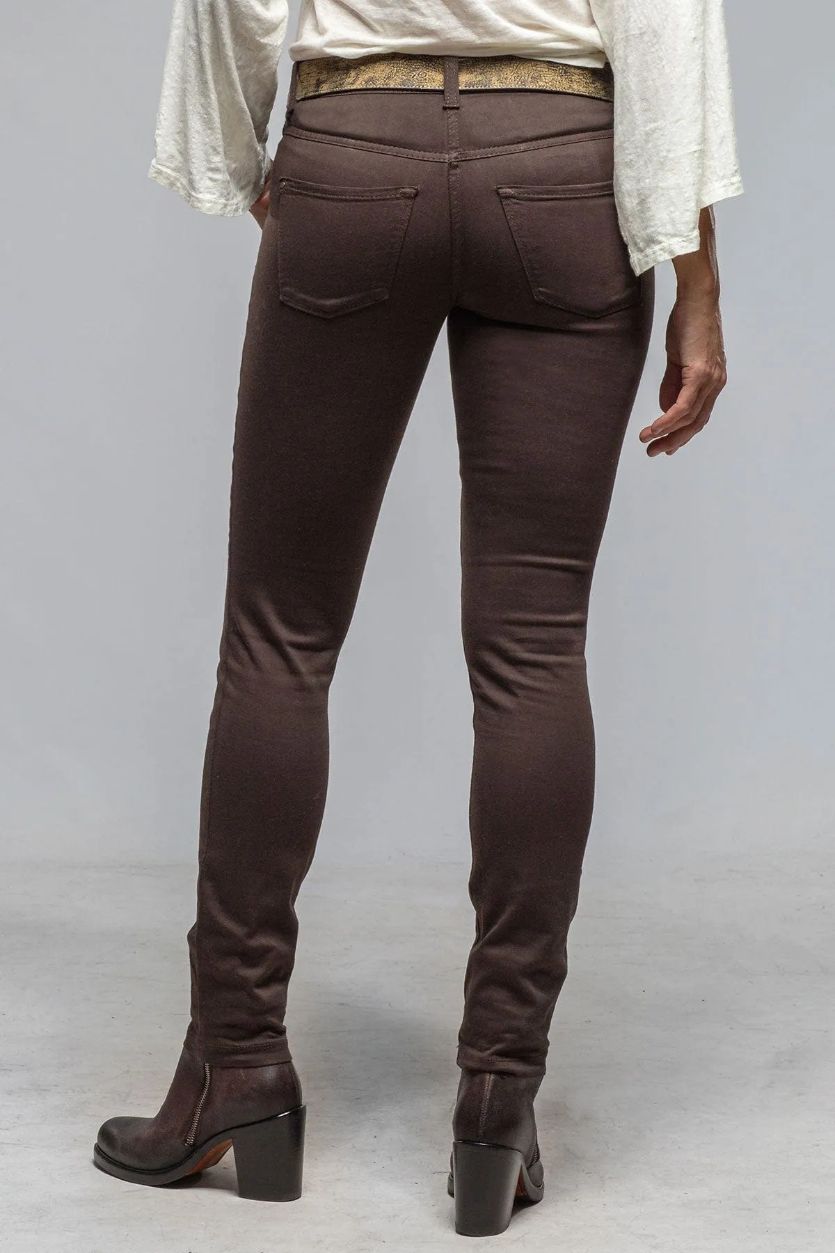 MAC Dream Skinny in Chocolate Brown