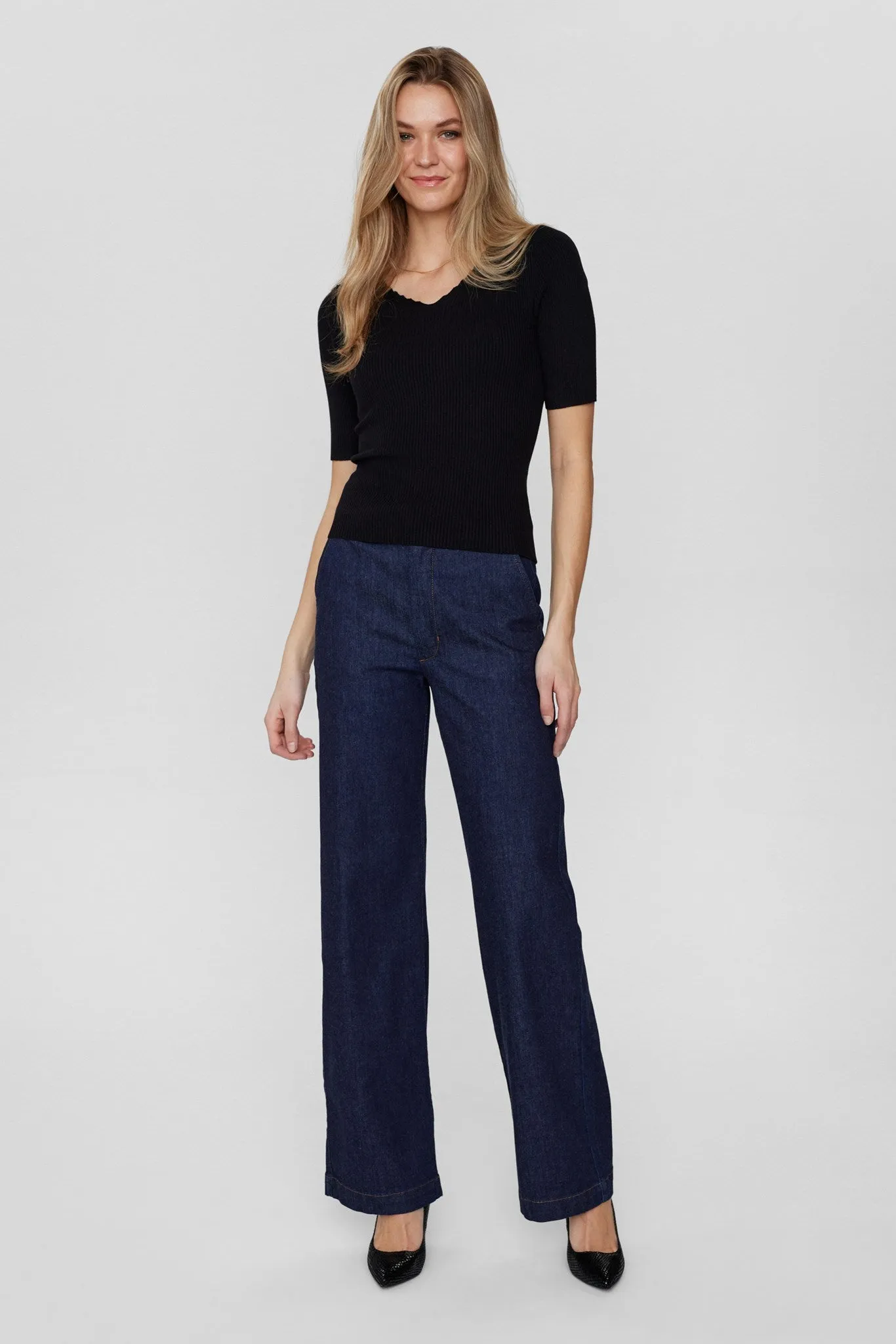 NUAYELET SS PULLOVER CROPPED - Caviar