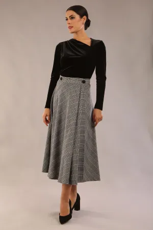 (PRE-ORDER) Velana Soft-Touch Check Midi Skirt