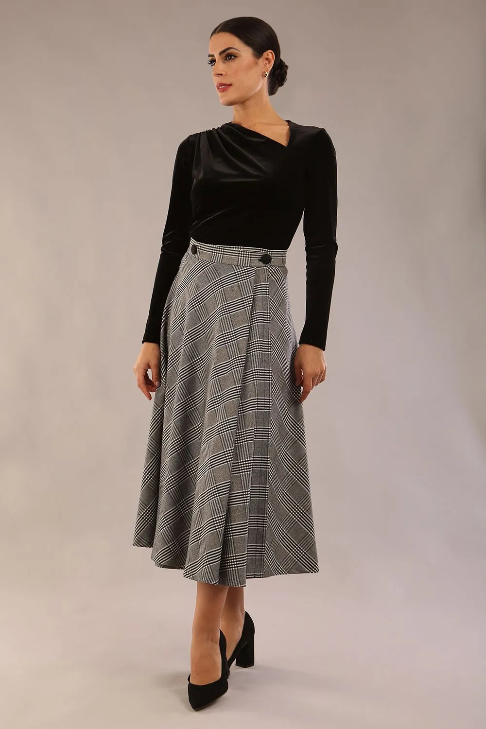 (PRE-ORDER) Velana Soft-Touch Check Midi Skirt