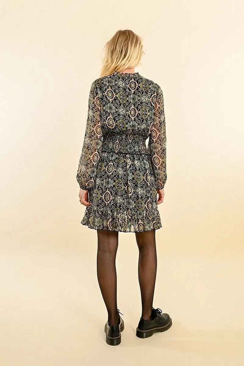 SHORT DRESS WITH SMOCKED WAIST