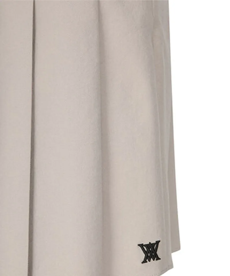 Women's Buckle Point Pleats Skirt - Light Beige