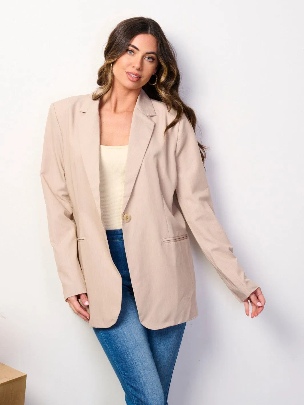 WOMEN'S LONG SLEEVE BUTTON CLOSURE BLAZER